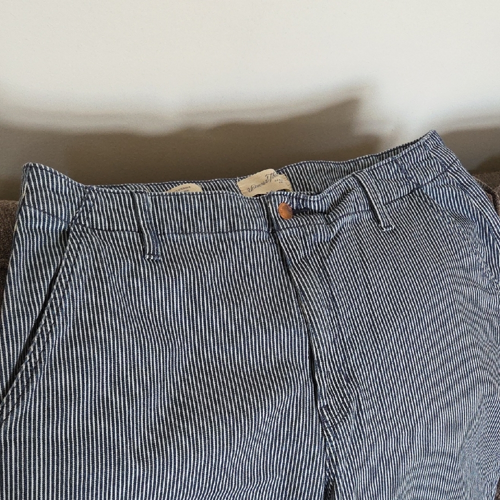 Universal Thread Navy and White Striped Pants